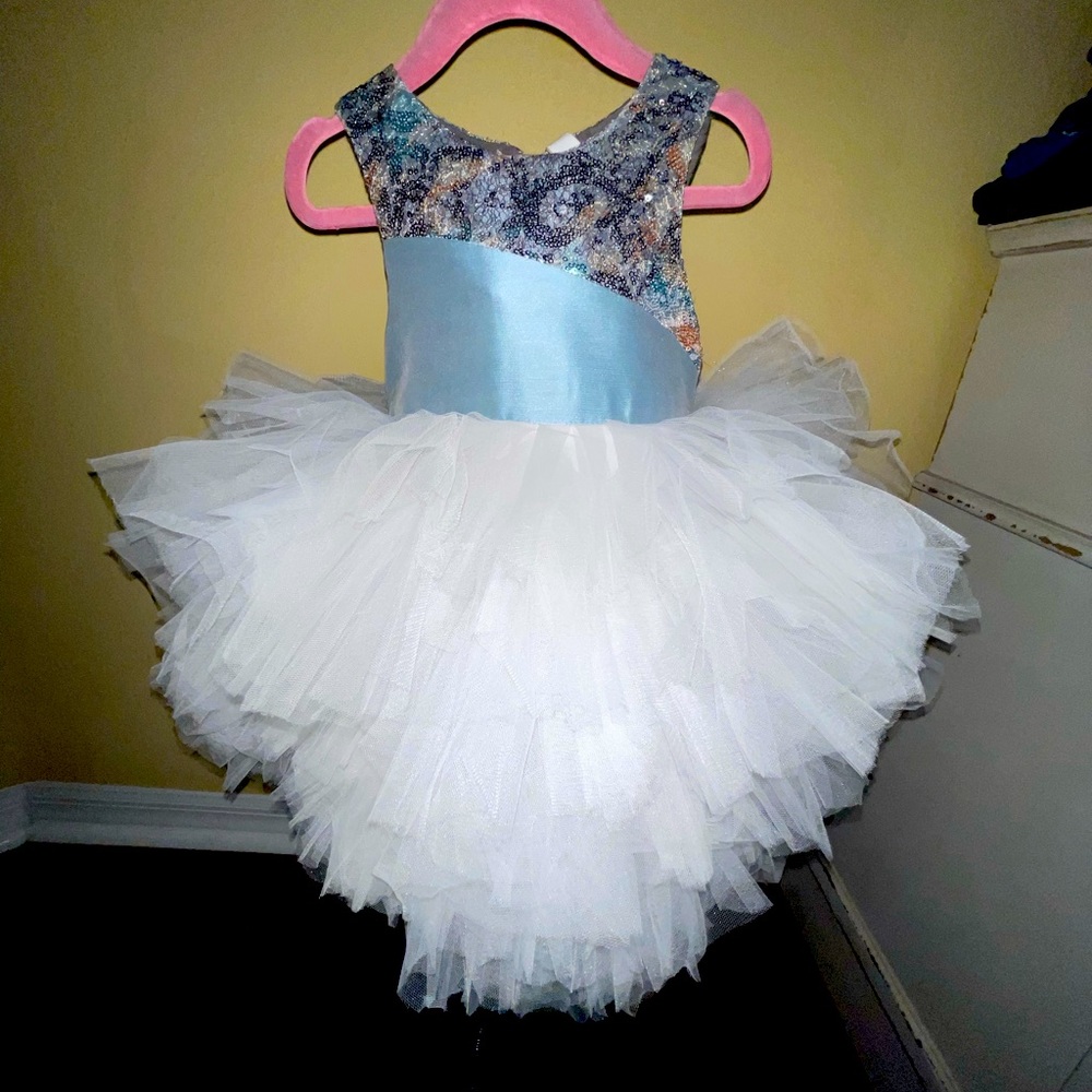 4 years old girl dress by Mischka aoki every detail is made by hand.